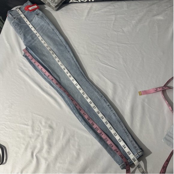 NWT $128 Spanx [ XS ]‎ Distressed Skinny Jeans in Light Vintage Wash Blue - Picture 12 of 15